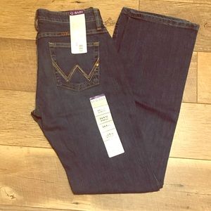 Women’s wrangler Q-Baby jeans size 3/4x32